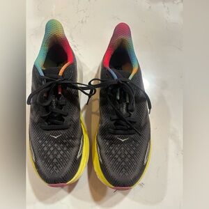 Hoka Clifton 9 Sneakers. Women’s Size 8.5B Color Black